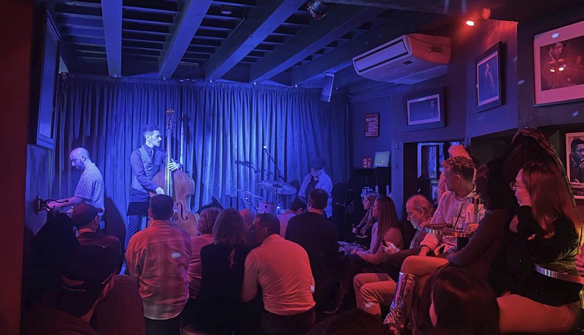 Livemusik in Wohnzimmer-Atmosphäre mitten in Palmas Altstadt: Die Jazz Lounge hat den Jazz Voyeur Club beerbt.