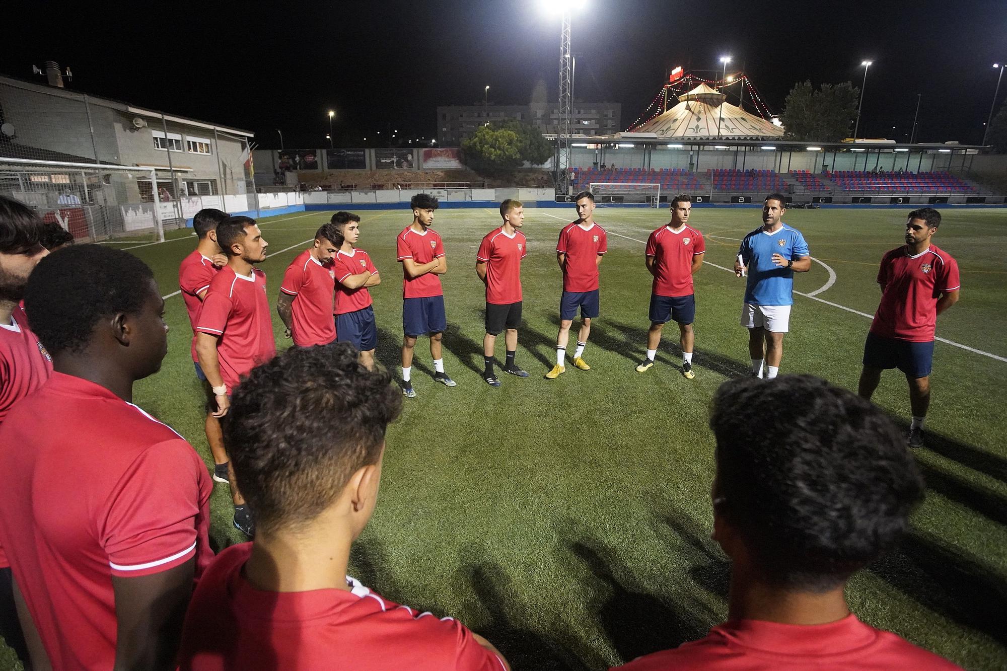 Club de Futbol Sant Feliu de Guíxols entrenant a Vilartagues