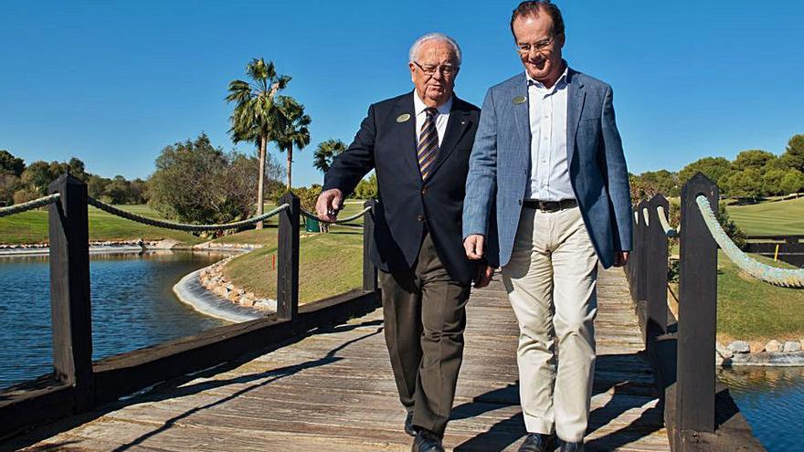 Pedro Jiménez y su hijo Victoriano, en Lo Romero Golf.