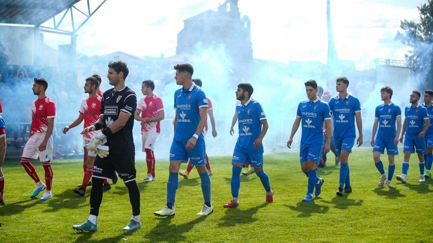 VÍDEO | Ambientazo de play-off en Villaralbo por el partido ante el Briviesca