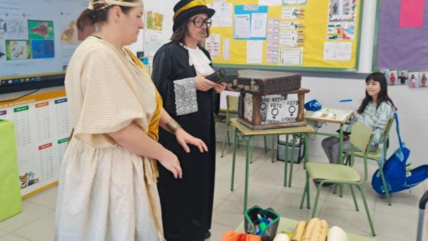 El consistorio llevó una actividad al colegio.