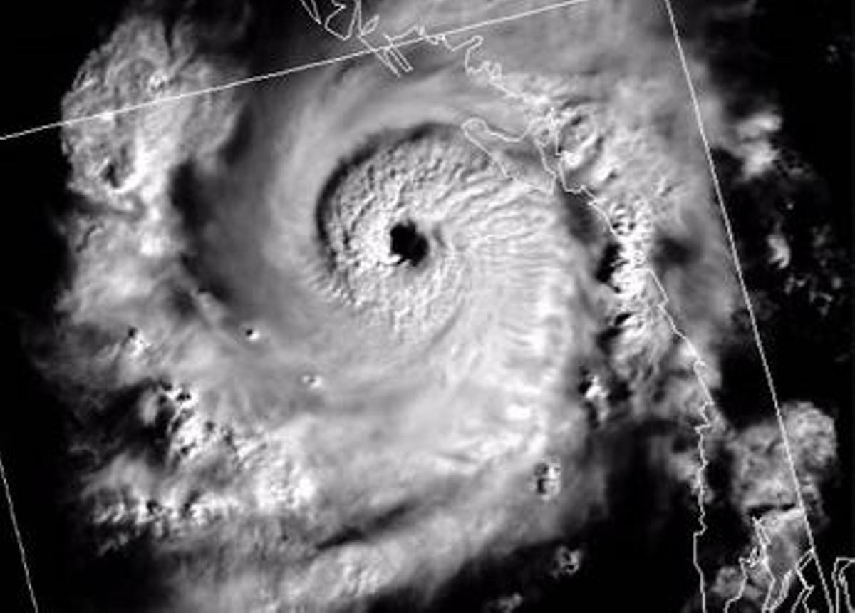 Imagen de satélite de la supertormenta ciclónica Biri.