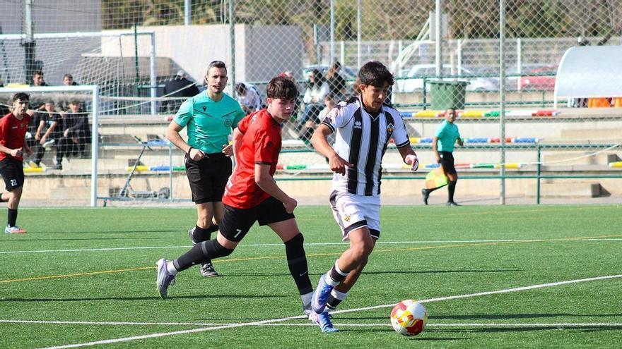 Resumen juvenil | El juvenil del Castellón logra una sonada victoria ante el Jove Español (7-0)