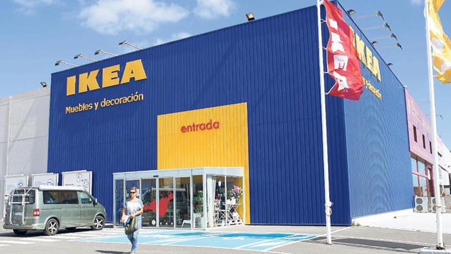 Punto de Entrega de Ikea, en la zona industrial de Costa Antigua, ayer.