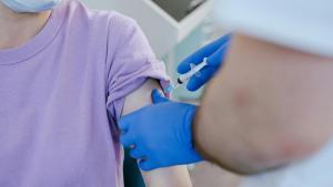 Vacunar-se contra l’herpes podria reduir el risc de demència i fins i tot frenar l’avanç de la malaltia