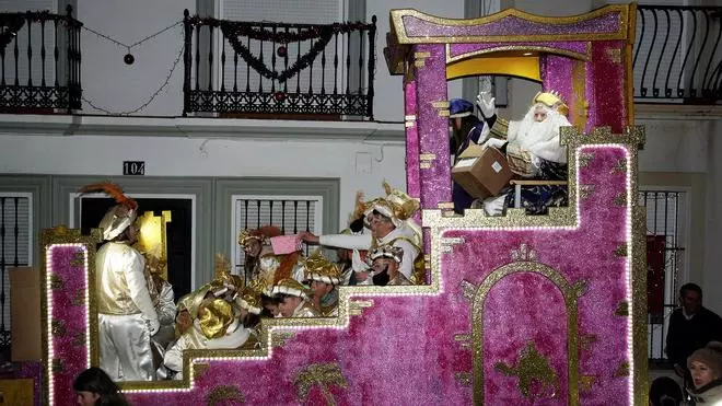 Sus Majestades reparten ilusión en Monesterio