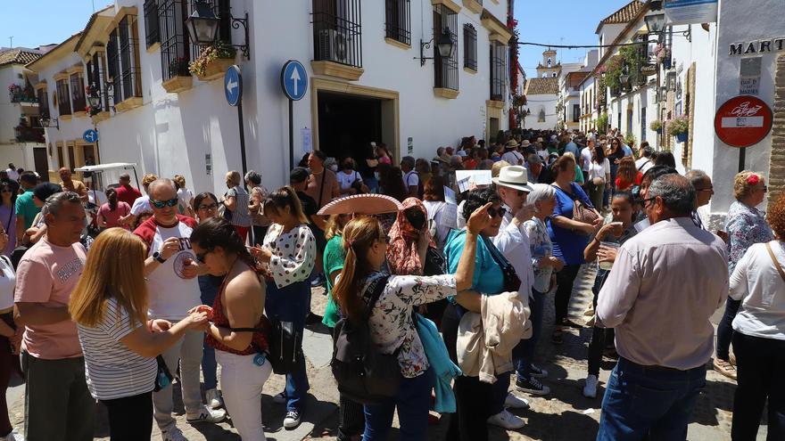 Botellón y convivencia, objetivos de seguridad en los Patios de Córdoba