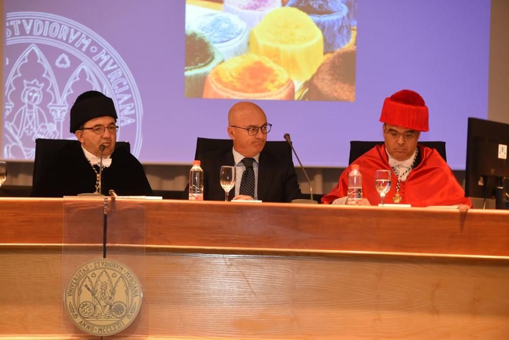 Raimundo González, Doctor Honoris Causa por la UMU