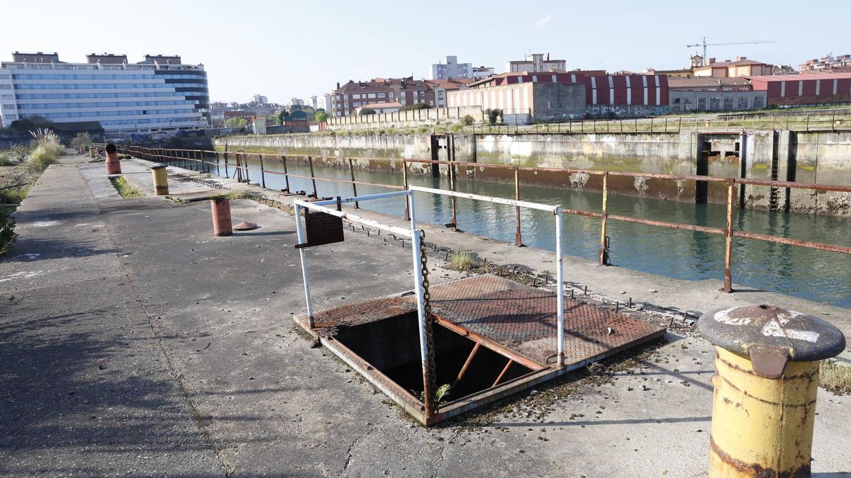 Los antiguos terrenos de Naval Gijón.