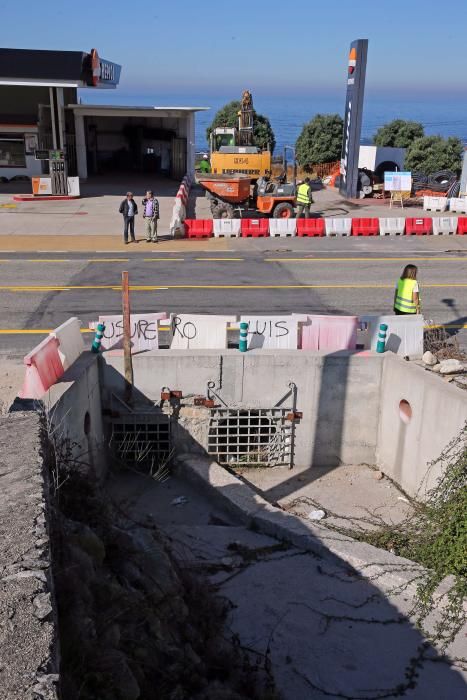 Desagüe gigante contra las riadas en Oia