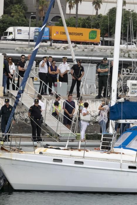 Interceptan un narcovelero con 800 kilos de coca