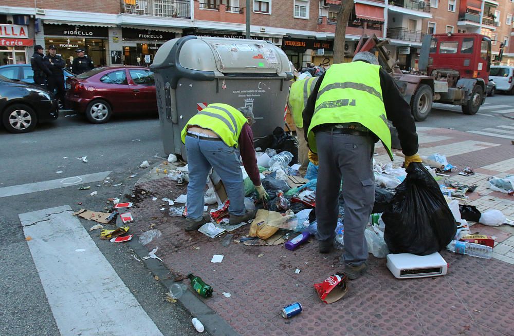 Empieza la recogida de basura de una empresa externa