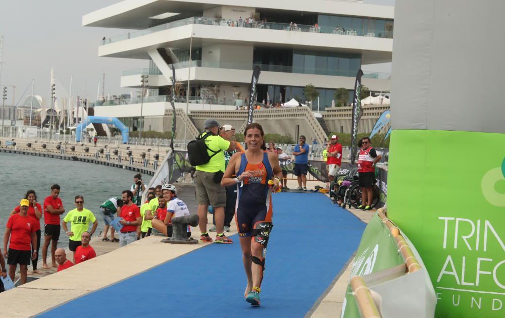 Triatlón en la Marina de Valencia