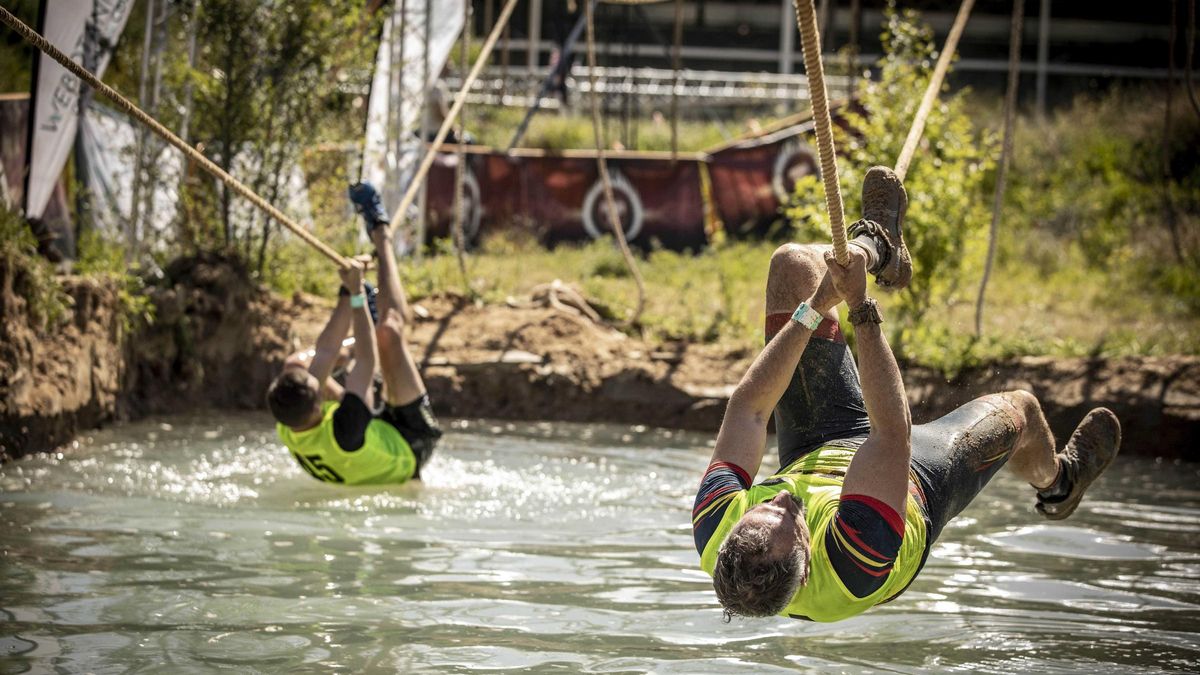 Participantes en la carrera de obstáculos Farinato Race.