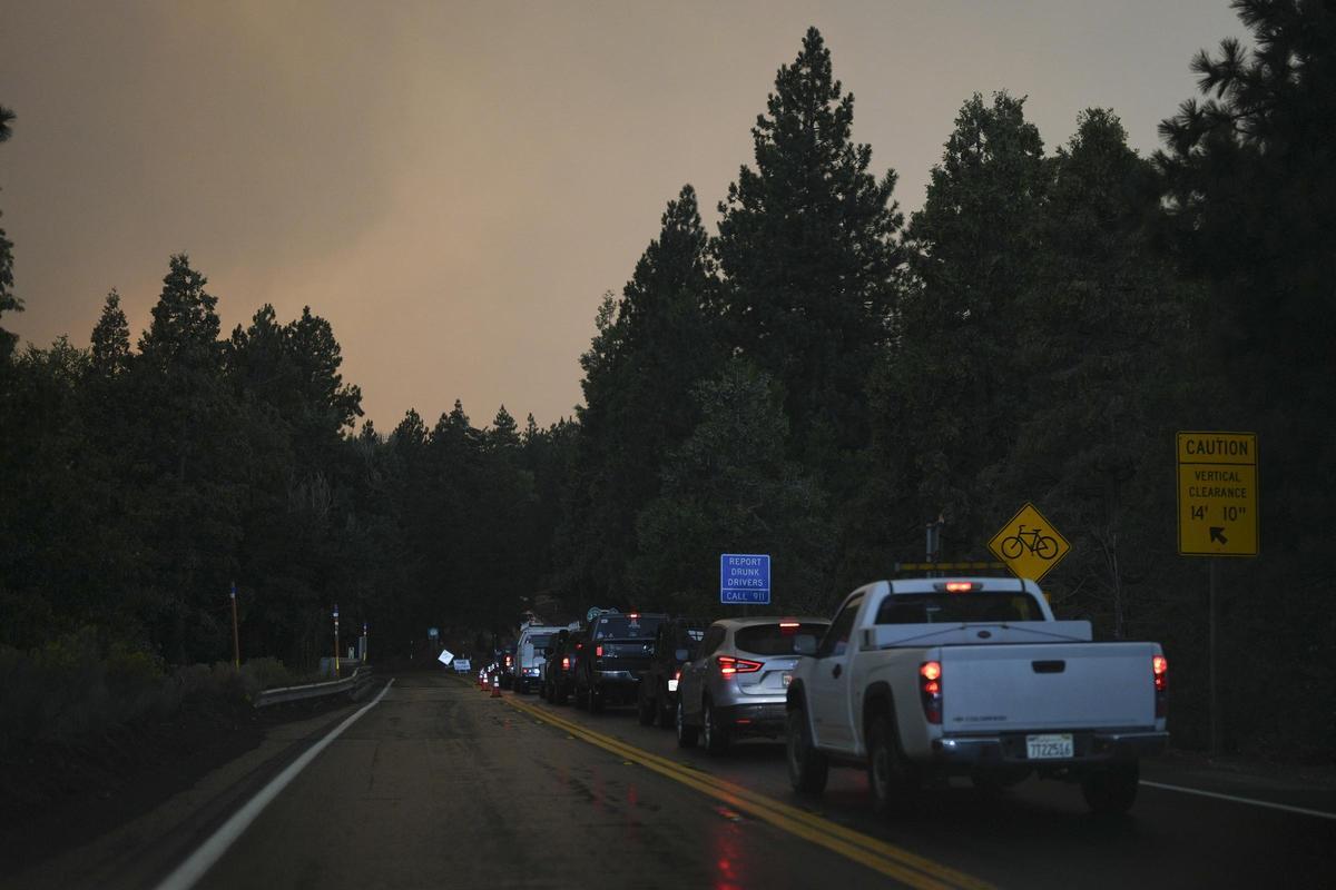 Grandes incendios en la zona de Running Springs en California