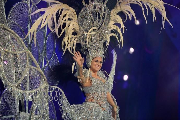 21-02-2020 LAS PALMAS D GRAN CANARIA. Elección de la Reina del Carnaval. Candidata 2. ASOR LAS PALMAS y PASTELERÍA PANADERÍA MENDOZA presentan a Amy M. Monzón Rodríguez con la fantasía Tú eres mi diamante, diseño de Isaac Martínez Vicente.