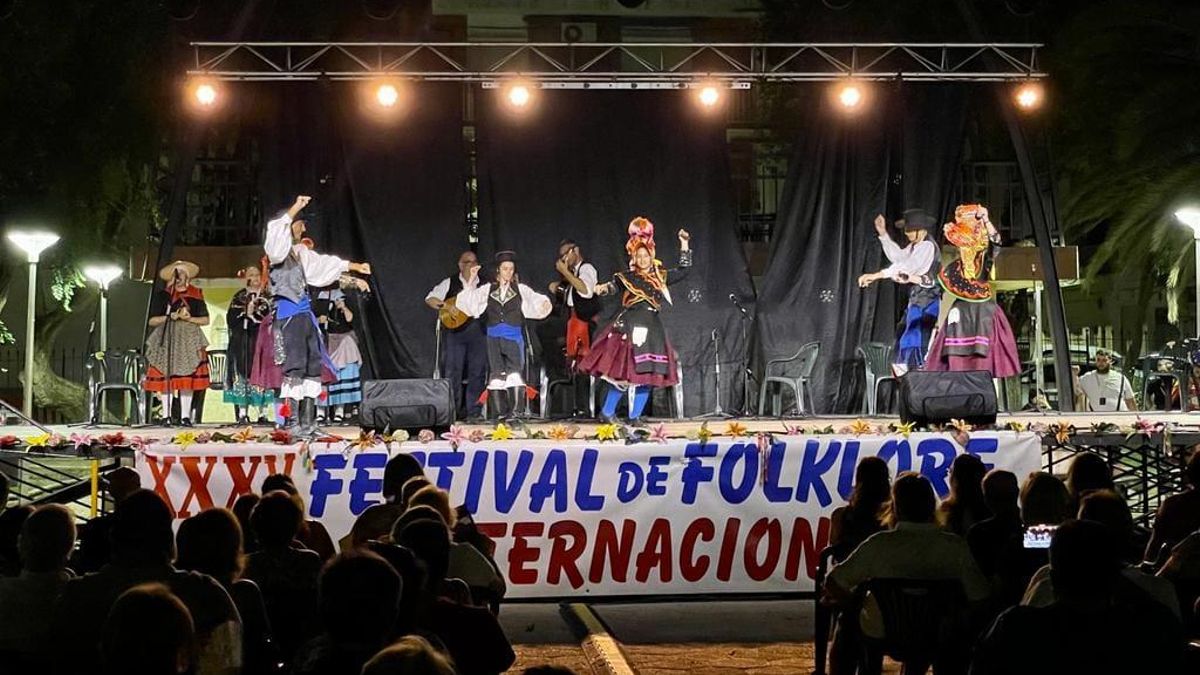 Una actuación del festival de folklore que impulsa el grupo.