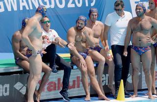 Hito en el waterpolo: ambos equipos pelean por una medalla