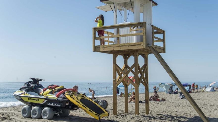 Torremolinos instalará torres de vigilancia permanentes de sus playas
