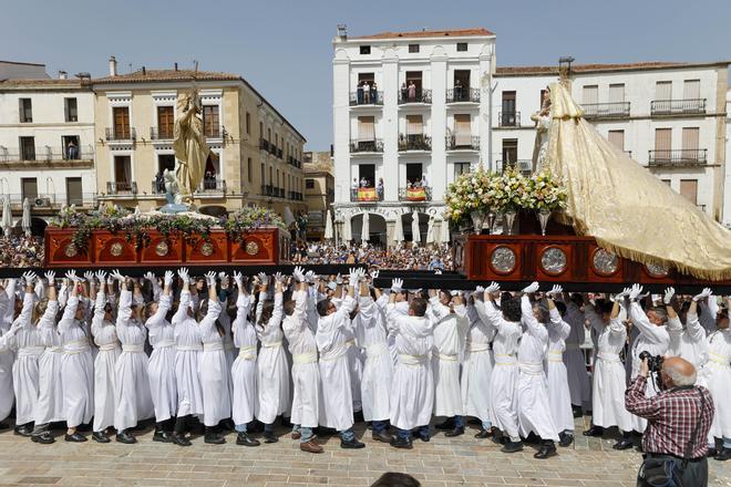 Así hemos contado el Encuentro en la plaza Mayor de Cáceres