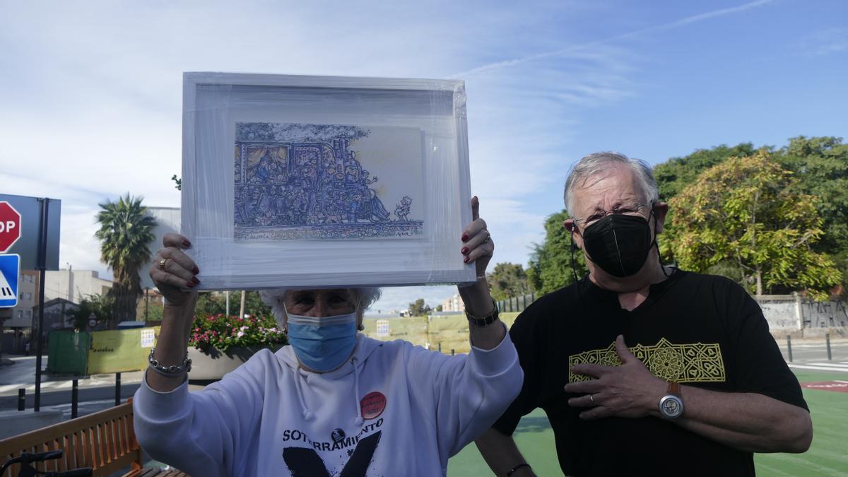 Ana Jiménez, la abuela de las vías, en su homenaje.