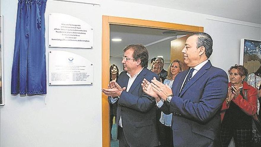 El Colegio de Dentistas de Extremadura inaugura su nueva sede