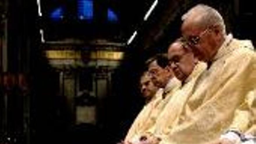 El Papa siguió por televisión los Oficios del Jueves Santo