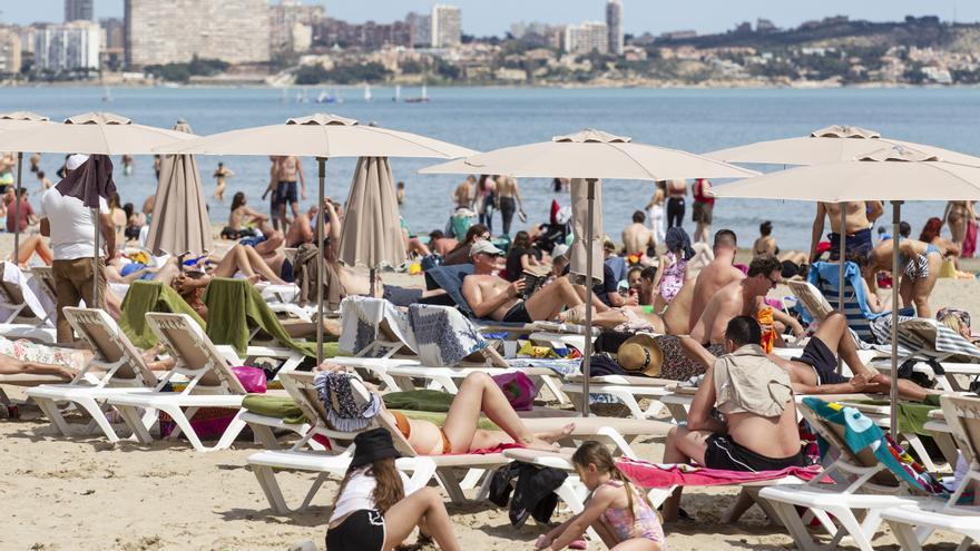Los hoteles de Alicante cierran abril con un 80% de ocupación, treinta y cinco puntos más que en 2021