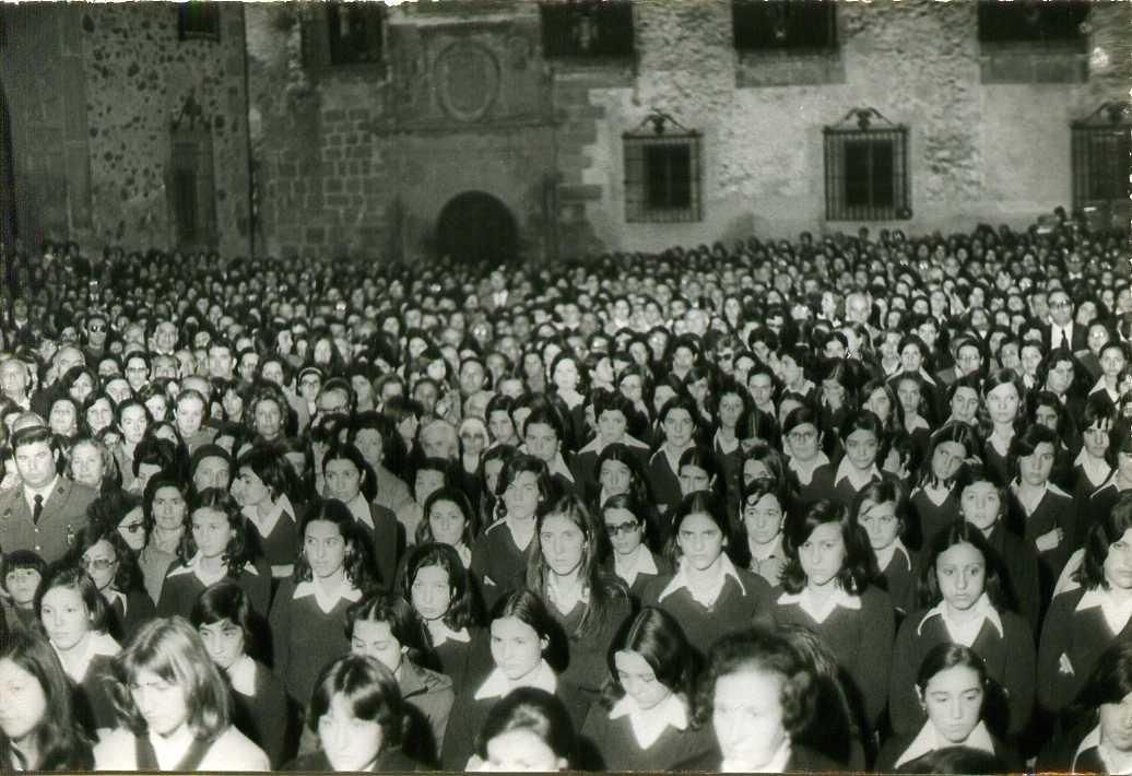 95 años de la historia de Extremadura en imágenes