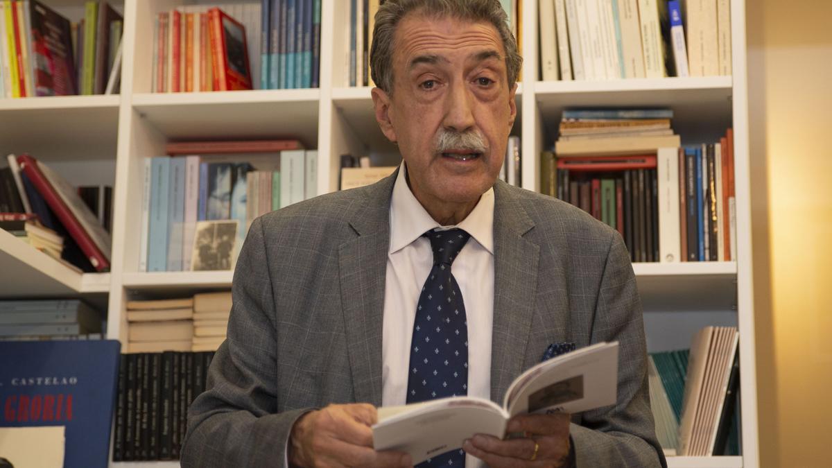 Imagen de archivo de Vicente Araguas, que considera que el centro literario de Galicia está en A Estrada, que destacó ya desde el Medievo.