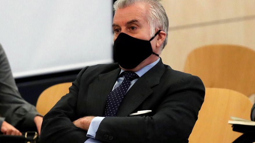 El abogado de Bárcenas defiende sus &#039;papeles&#039; y acusa a la &#039;Kitchen&#039; de no tener pruebas