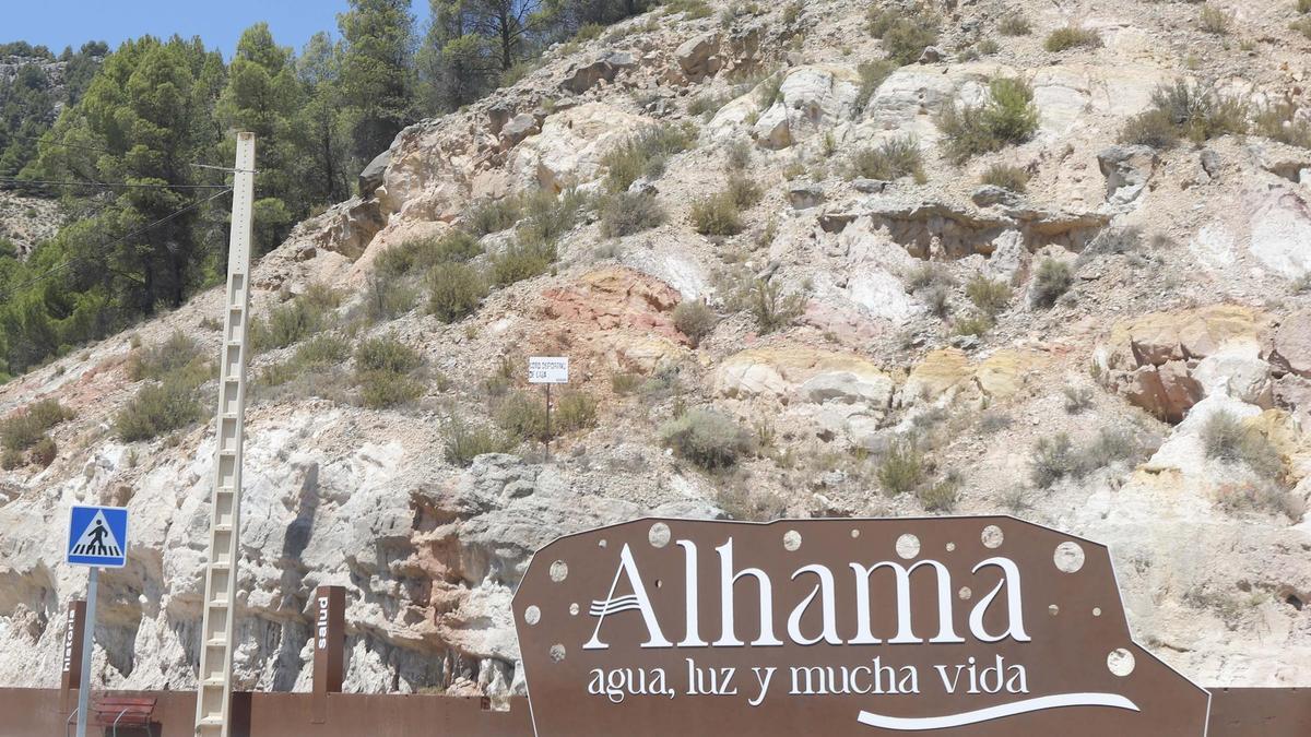 Imagen de archivo de la entrada a Alhama de Aragón, donde vivía la acusada junto a su hija.