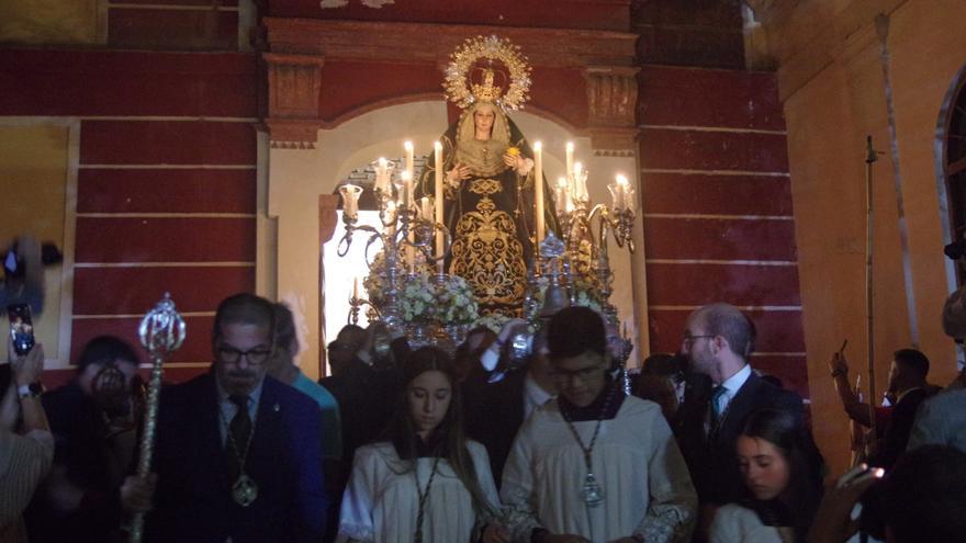 Traslado de la Virgen del Amparo previo a su extraordinaria