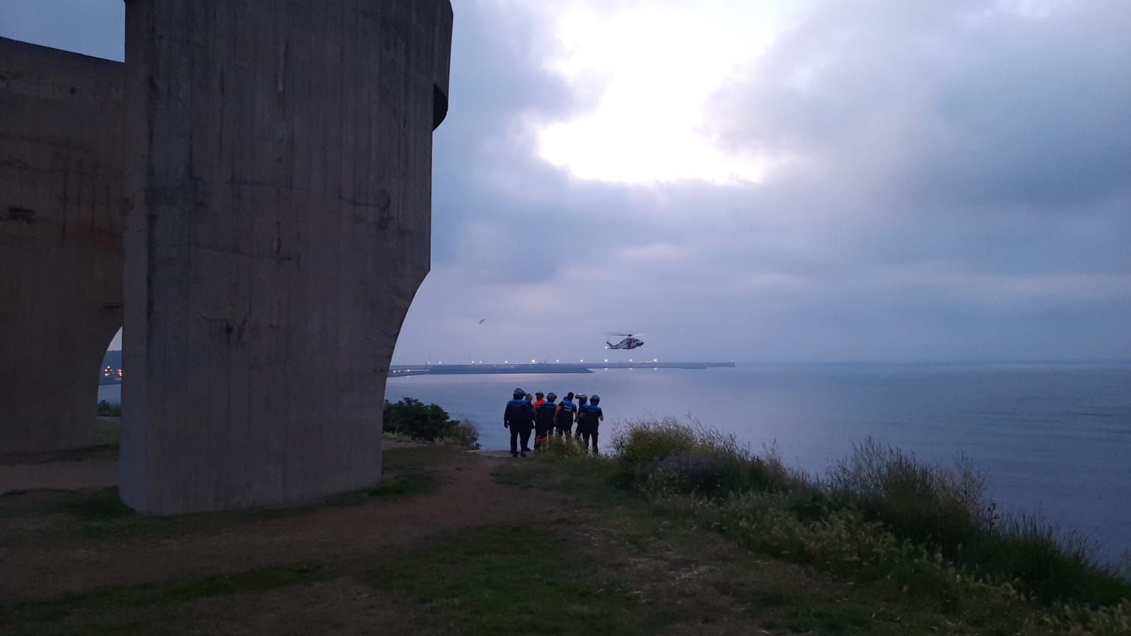 El amplio operativo de rescate en el Cerro de Santa Catalina, en imágenes