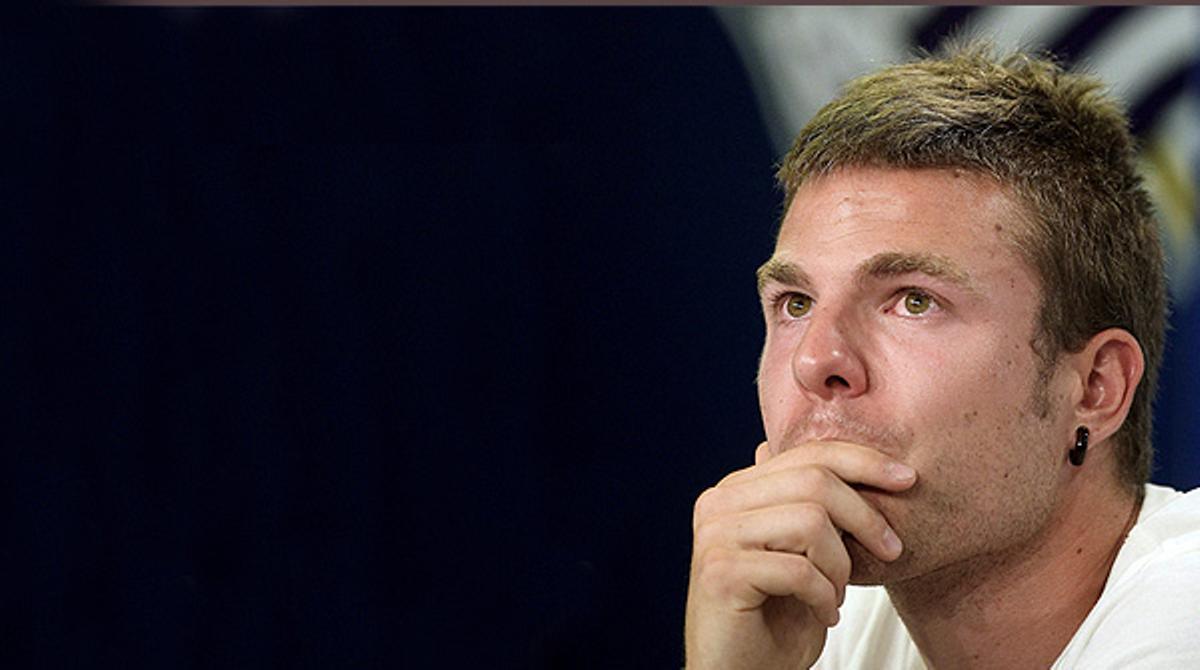 Roda de premsa del centrecampista, el president del club basc, Jokin Aperribay, i el director esportiu, Lorenzo Juarros ’Loren’, per informar de l’acord amb el Madrid.