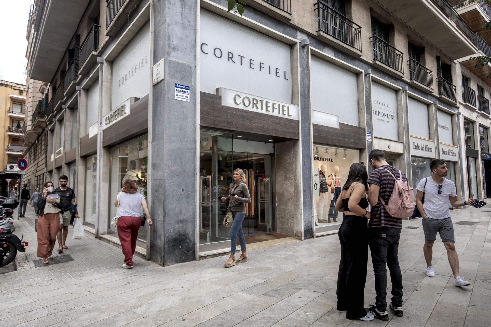 Cortefiel cierra su tienda de Jaume III en Palma