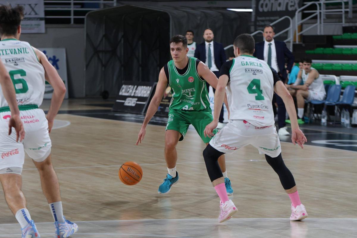 Fotogalería | Las imágenes del Cáceres - Toledo