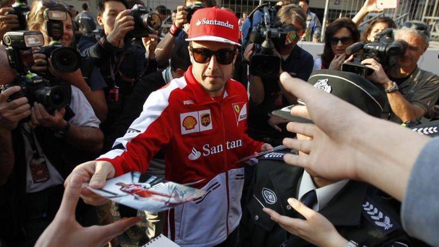 Alonso opta al podio en Shanghái y dice que &quot;en Sepang habría sido noveno&quot;