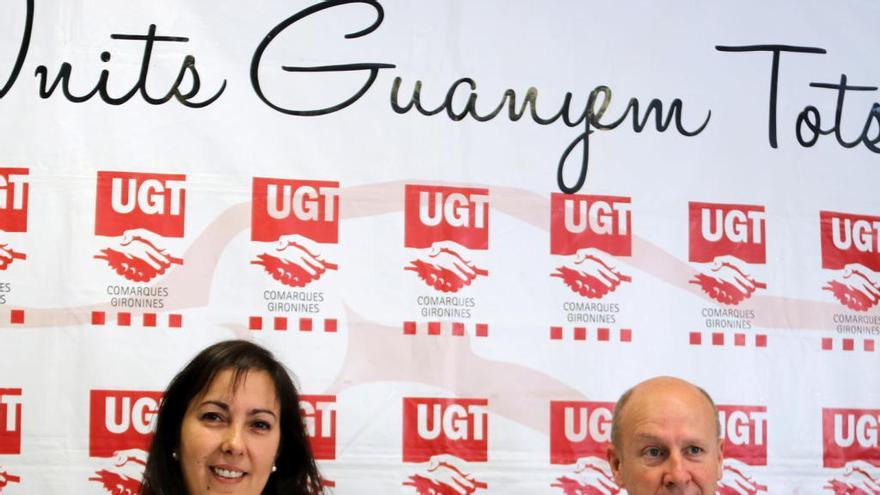 La secretària general de CTAC, Sandra Zapatero, i el secretari general de la UGT a les comarques gironines, Xavier Casas