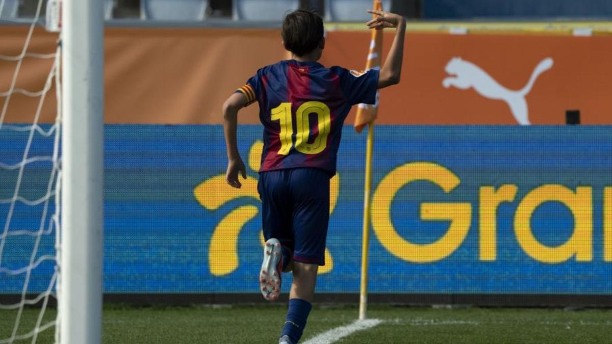 Uno de los jugadores del Barça celebrando su gol en LaLiga FC Futures