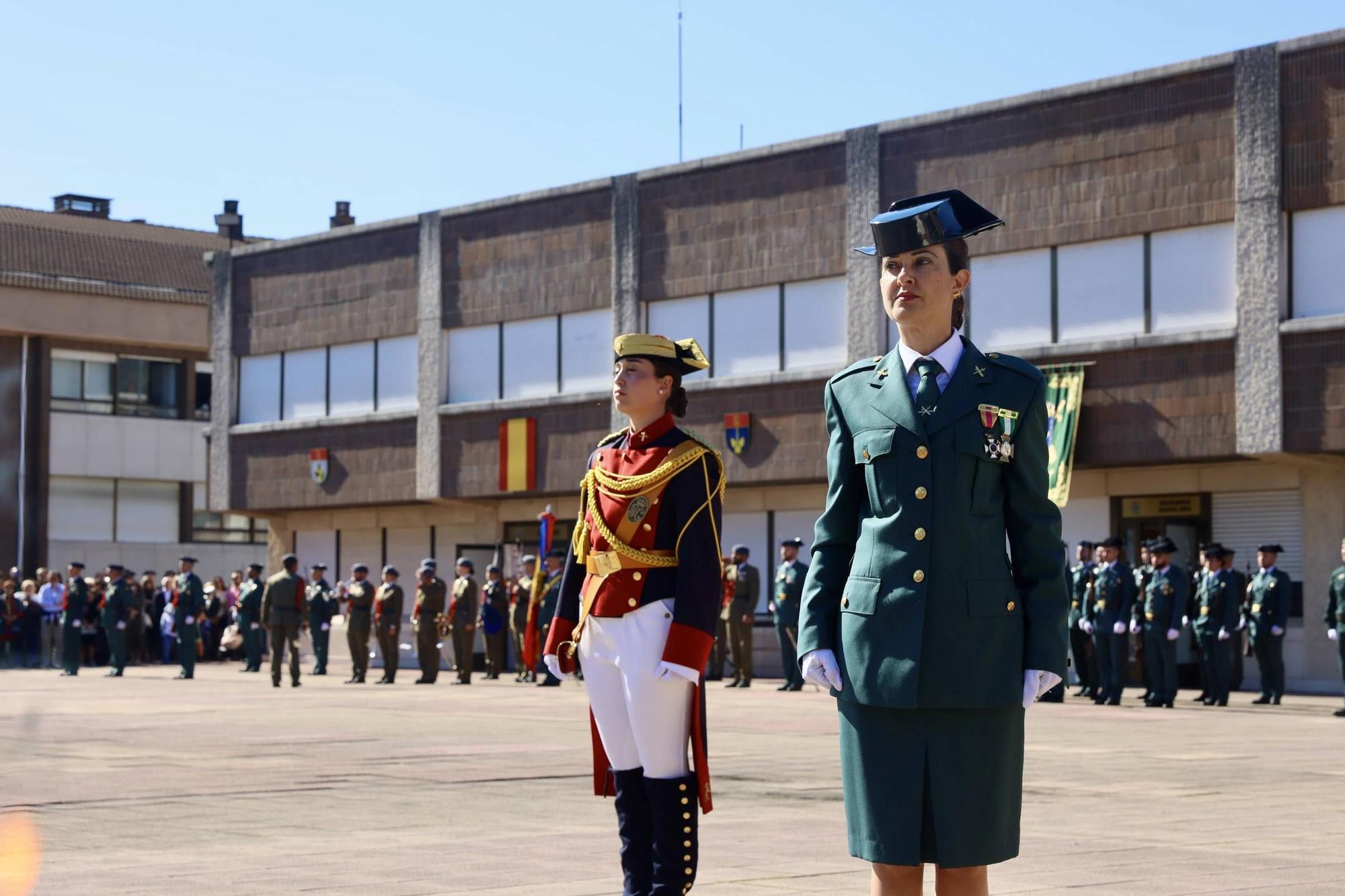 EN IMÁGENES: Desfile de la Guardia Civil en Oviedo por el día de la Hispanidad