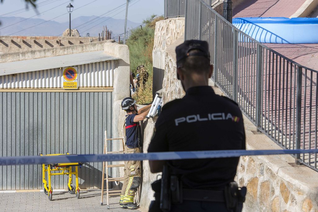 Encuentran muerto a un vecino de Lorca desaparecido encajado en el hueco entre dos casas