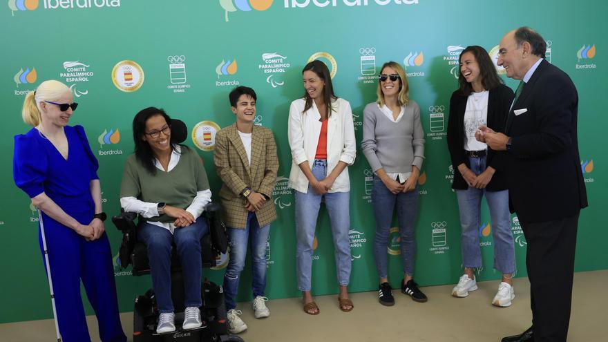 Galán a las deportistas: &quot;Habéis cambiado la forma de ser y pensar de este país&quot;