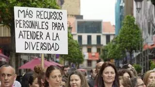 El estallido de profesores y familias de menores con necesidades especiales en Asturias: "Es una barbaridad, no se les puede atender"