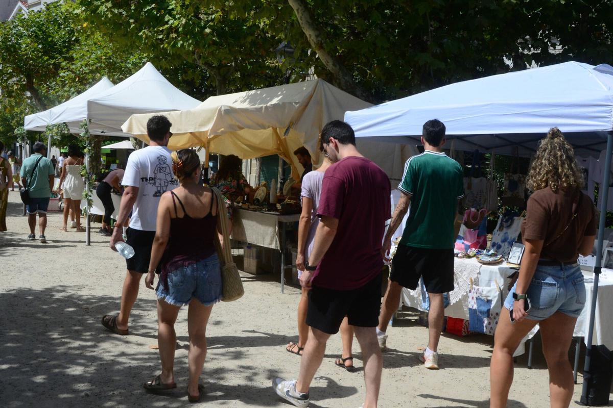 Música, artesanía y gastronomía inundan Cangas con el Satur-Day Fest. Música, artesanía y gastronomía inundan Cangas con el Satur-Day Fest.