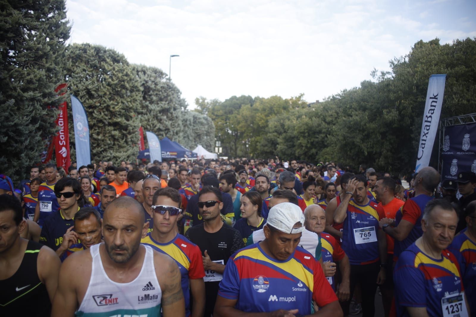 Zaragoza se vuelca con la carrera de la Policía Nacional contra el maltrato