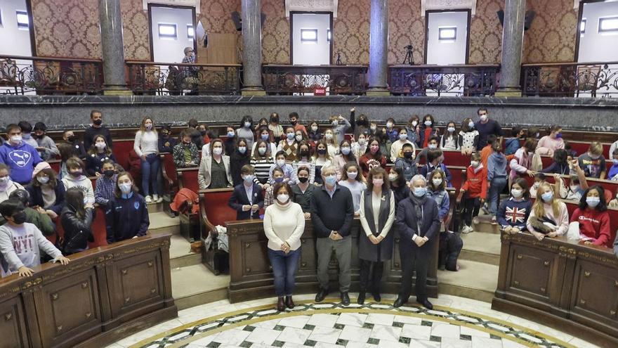 Los niños piden una ciudad más ecológica y más limpia | LEVANTE-EMV