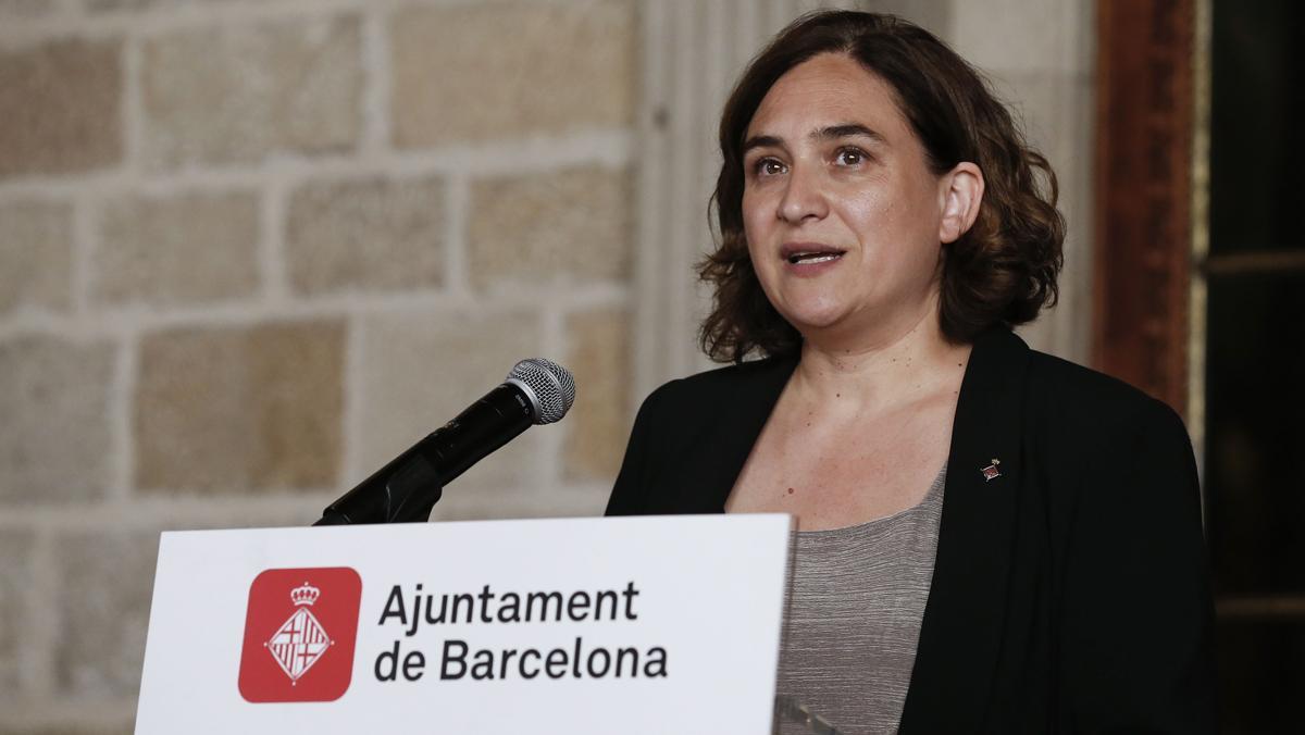 L’alcaldessa de Barcelona, Ada Colau, ha fet una crida aquest divendres a la participació massiva en la manifestació per la pau i contra el terrorisme del dissabte 26 d’agost.