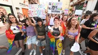 Castelló respira amor y libertad en el Orgullo LGBTIQ+