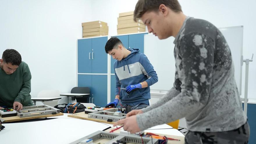 Estos son los 31 primeros cursos gratuitos de Empleo para la Base Logística del Ejército en Córdoba